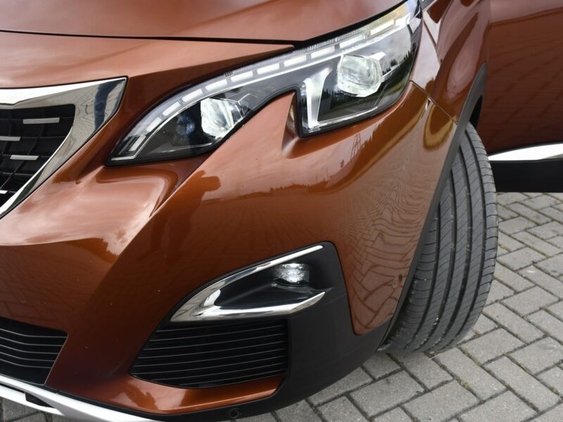 Peugeot 3008 1,2Turbo GT-Line.Ledy.Bi-Xenon.Panorama Dach.Klimatr 2 str. Kamera Cof II (2016-)