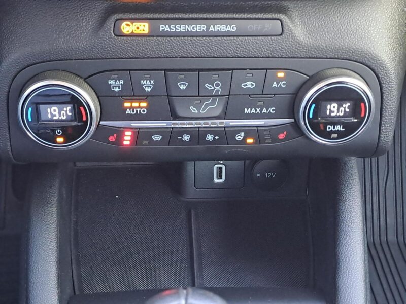 Ford Focus 1,0EcoBoost 125KM Titanium gwarancja KU44471 Mk4 (2018-)