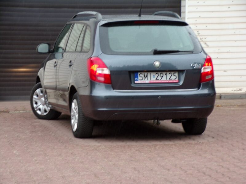 Škoda Fabia Kamera cofania /Klimatyzacja /1,2 /mpi /2010r II (2007-2014)