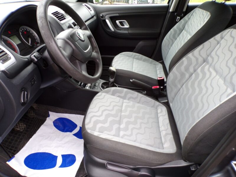 Škoda Fabia Kamera cofania /Klimatyzacja /1,2 /mpi /2010r II (2007-2014)