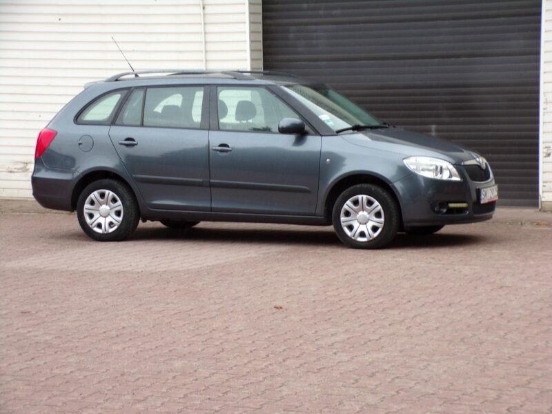 Škoda Fabia Kamera cofania /Klimatyzacja /1,2 /mpi /2010r II (2007-2014)