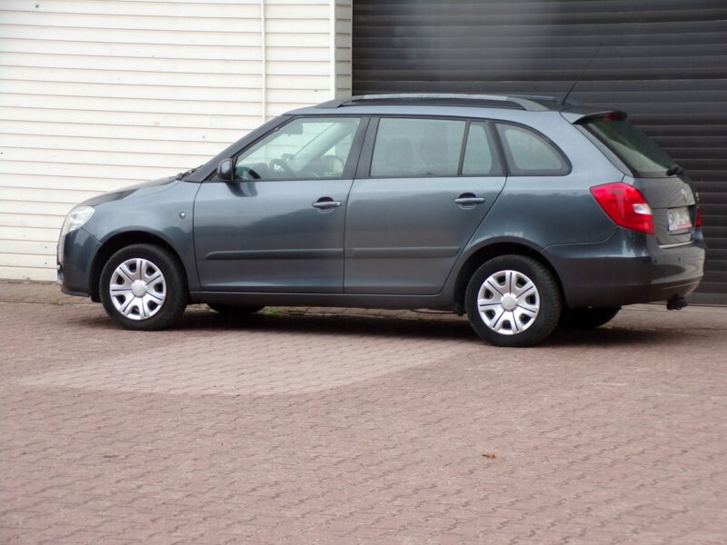 Škoda Fabia Kamera cofania /Klimatyzacja /1,2 /mpi /2010r II (2007-2014)