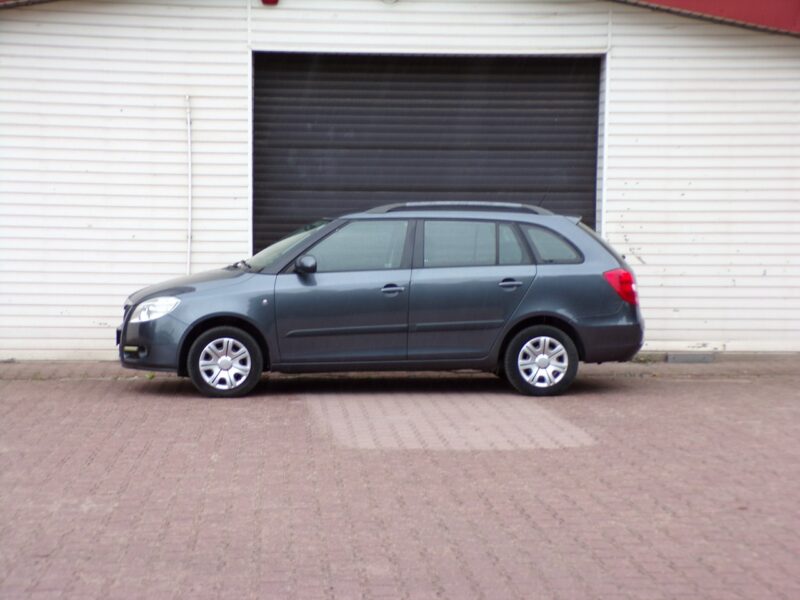 Škoda Fabia Kamera cofania /Klimatyzacja /1,2 /mpi /2010r II (2007-2014)