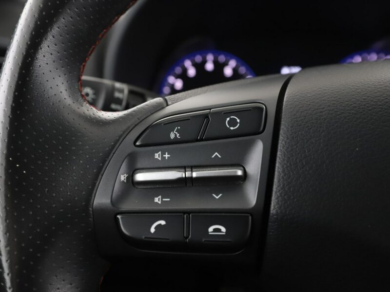 Hyundai Kona navi klima auto połskóra kamera i czujniki parkowania I (2017-2023)