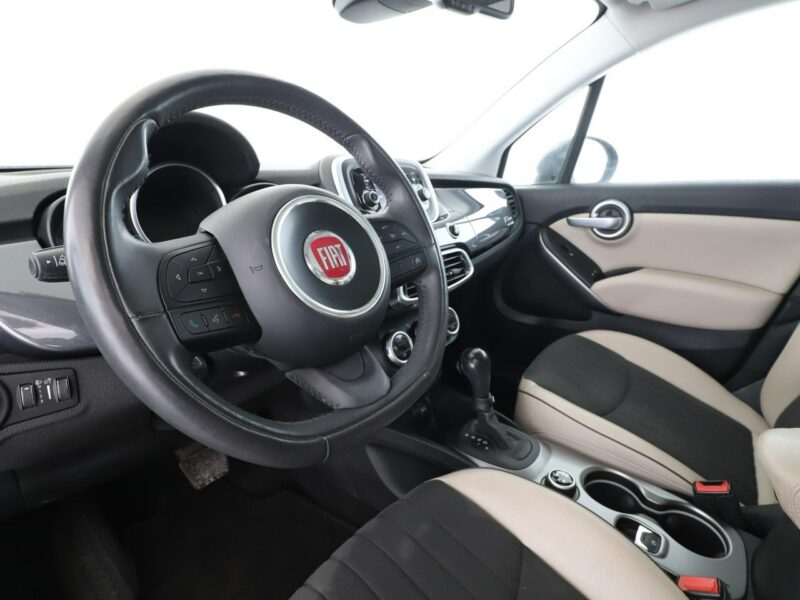 Fiat 500x Lounge automat panorama grzane fotele+kier. PDC navi półskóra tempomat