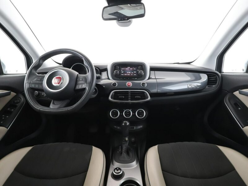 Fiat 500x Lounge automat panorama grzane fotele+kier. PDC navi półskóra tempomat