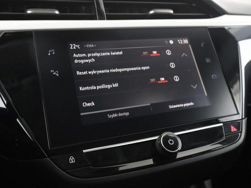 Opel Corsa virtual cocpit klima kamera i czujniki parkowania F (2019-)