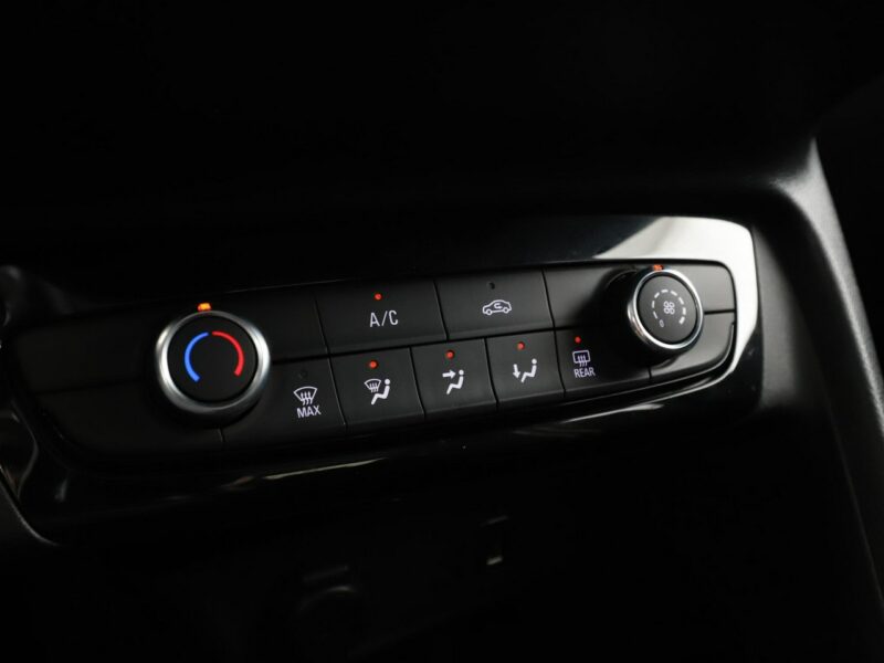 Opel Corsa virtual cocpit klima kamera i czujniki parkowania F (2019-)