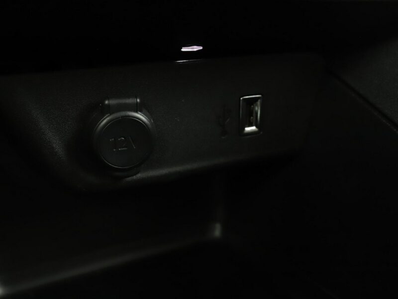 Opel Corsa virtual cocpit klima kamera i czujniki parkowania F (2019-)