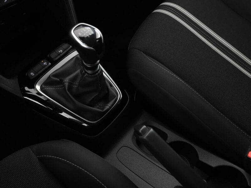 Opel Corsa virtual cocpit klima kamera i czujniki parkowania F (2019-)