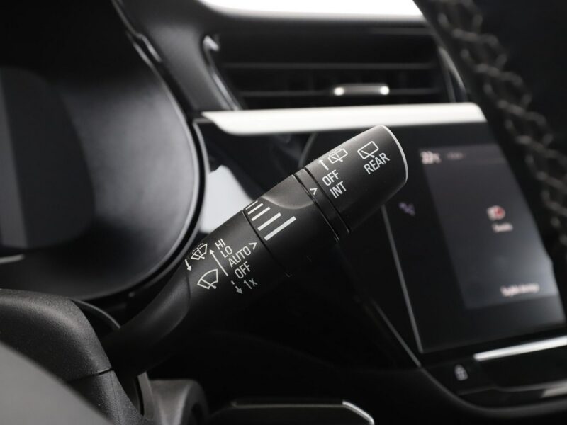 Opel Corsa virtual cocpit klima kamera i czujniki parkowania F (2019-)