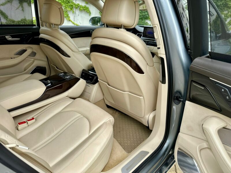 Audi A8 4.2 TDI Max wyposażenie !!! D4 (2010-)