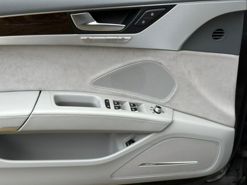 Audi A8 Faktura VAT 23% Salon Polska D4 (2010-)