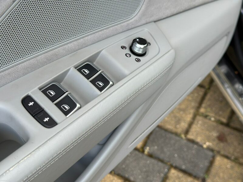 Audi A8 Faktura VAT 23% Salon Polska D4 (2010-)