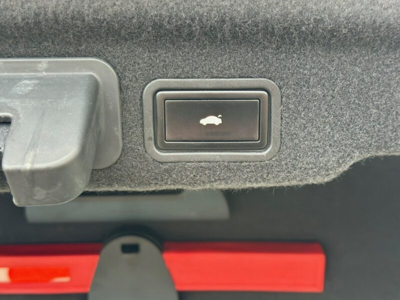 Audi A8 Faktura VAT 23% Salon Polska D4 (2010-)