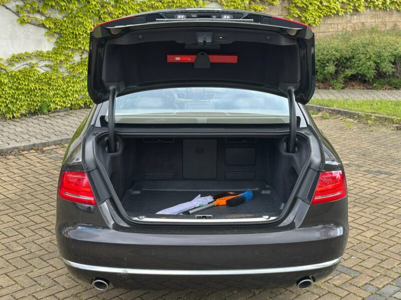 Audi A8 Faktura VAT 23% Salon Polska D4 (2010-)