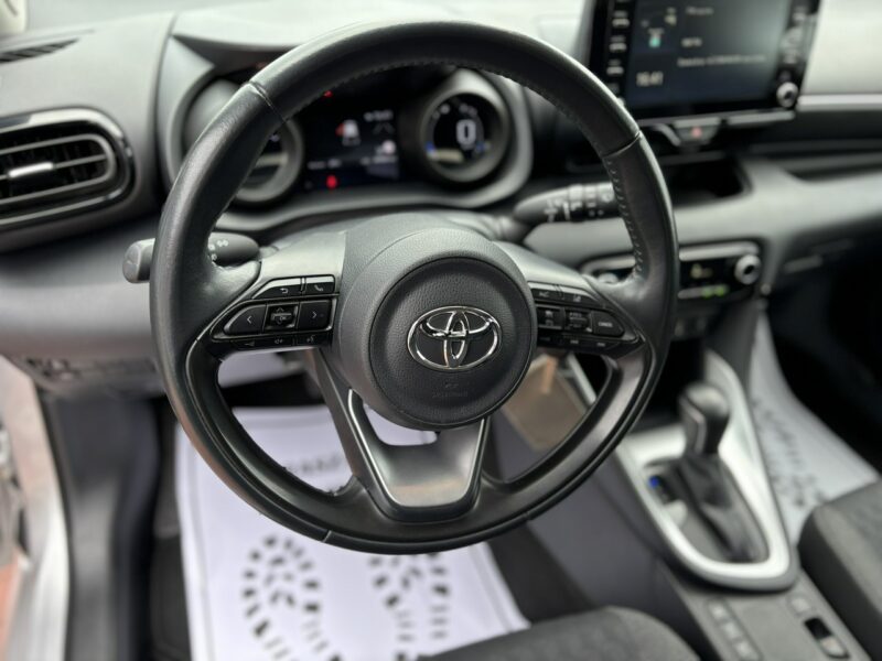 Toyota Yaris Hybryda, Gwarancja, Automat, Salon Polska, Niski Przebieg IV (2020-)
