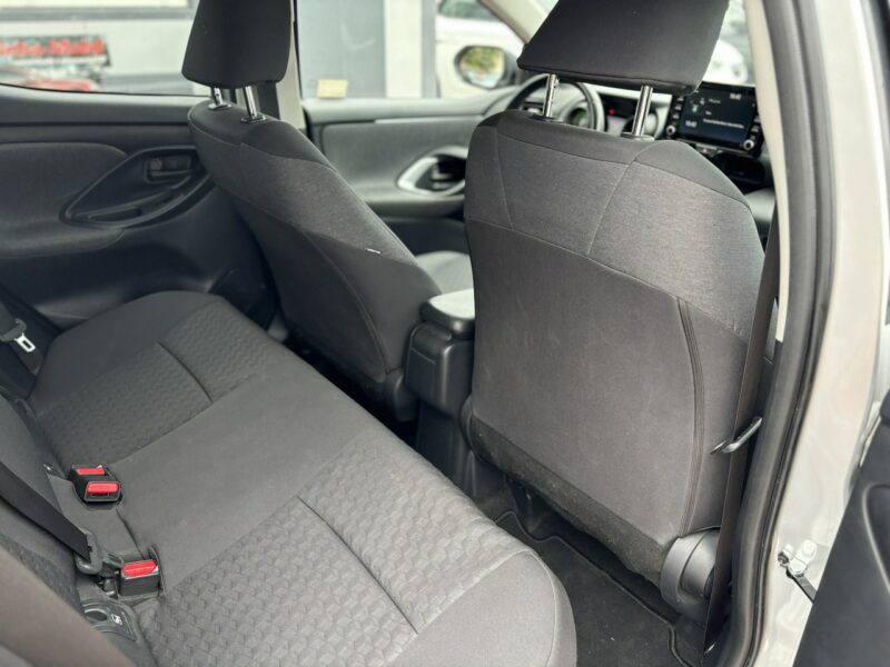 Toyota Yaris Hybryda, Gwarancja, Automat, Salon Polska, Niski Przebieg IV (2020-)