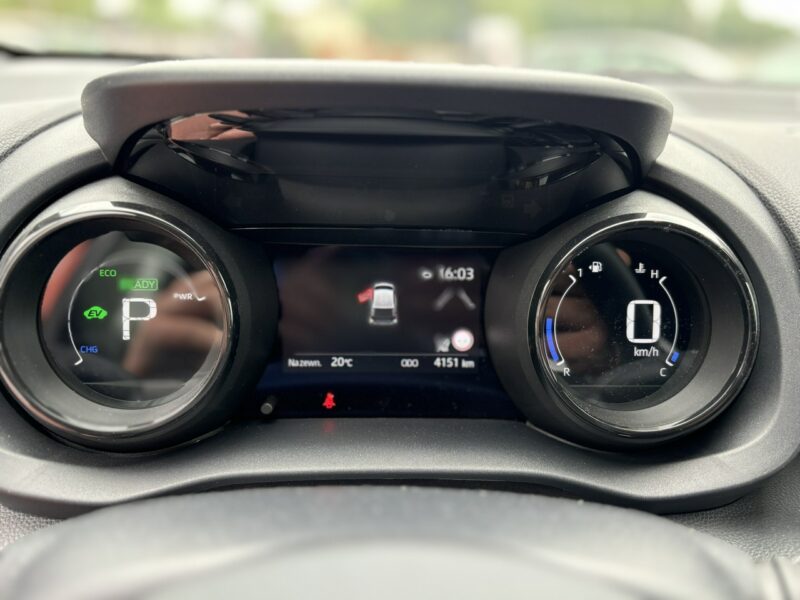 Toyota Yaris Hybryda, Gwarancja, Automat, Salon Polska, Niski Przebieg, Super Stan IV (2020-)
