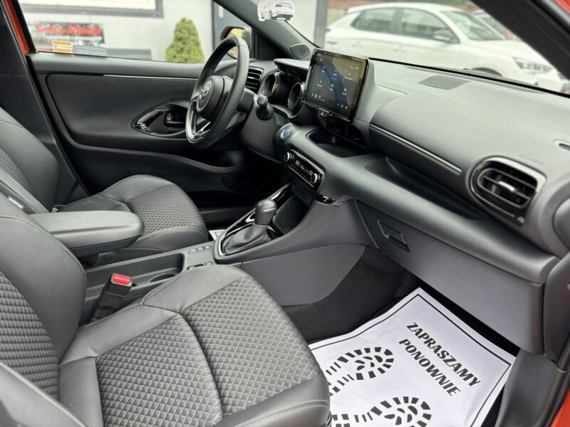 Toyota Yaris Hybryda, Gwarancja, Automat, Salon Polska, Niski Przebieg, Super Stan IV (2020-)
