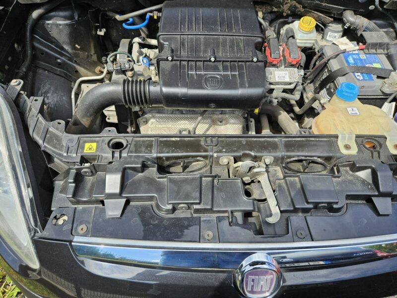 Fiat Punto Evo Nawigacja / Klimatyzacja / Kamera cofania