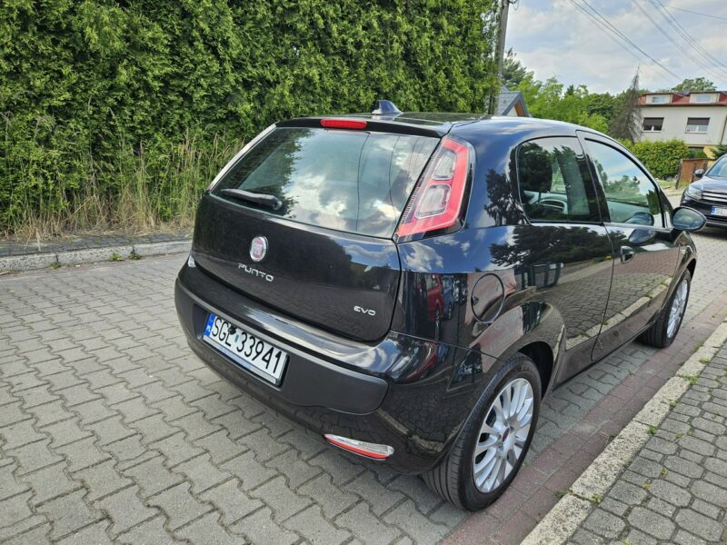 Fiat Punto Evo Nawigacja / Klimatyzacja / Kamera cofania