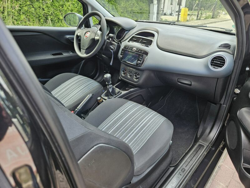 Fiat Punto Evo Nawigacja / Klimatyzacja / Kamera cofania