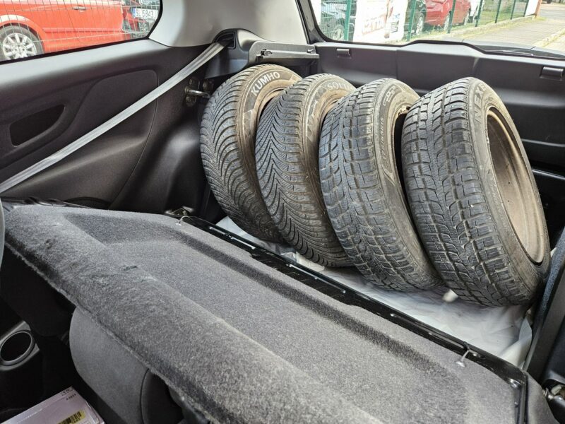 Fiat Punto Evo Nawigacja / Klimatyzacja / Kamera cofania