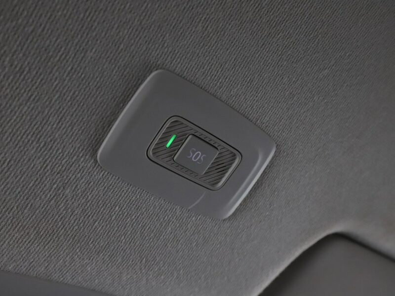 Dacia Jogger klimatyzacja czujniki parkowania LED multifunkcja