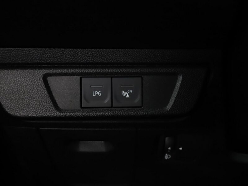 Dacia Jogger klimatyzacja czujniki parkowania LED multifunkcja