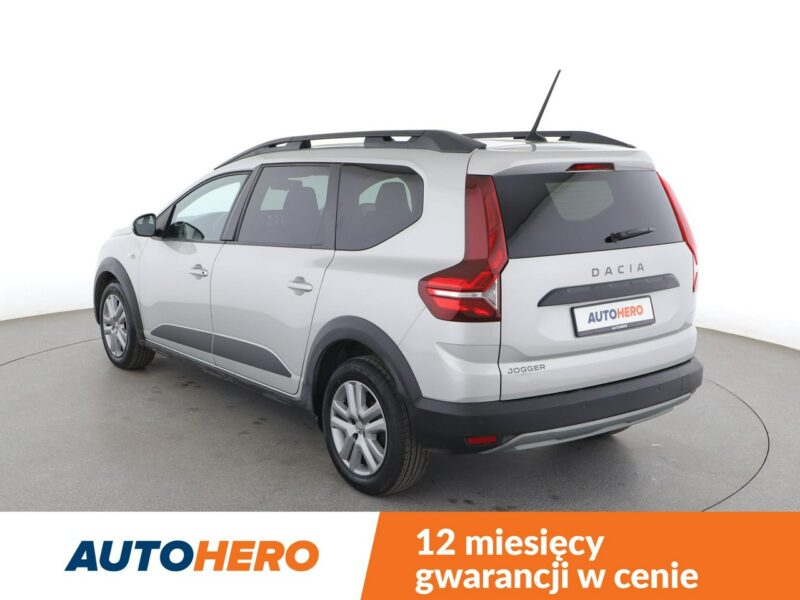 Dacia Jogger klimatyzacja czujniki parkowania LED multifunkcja