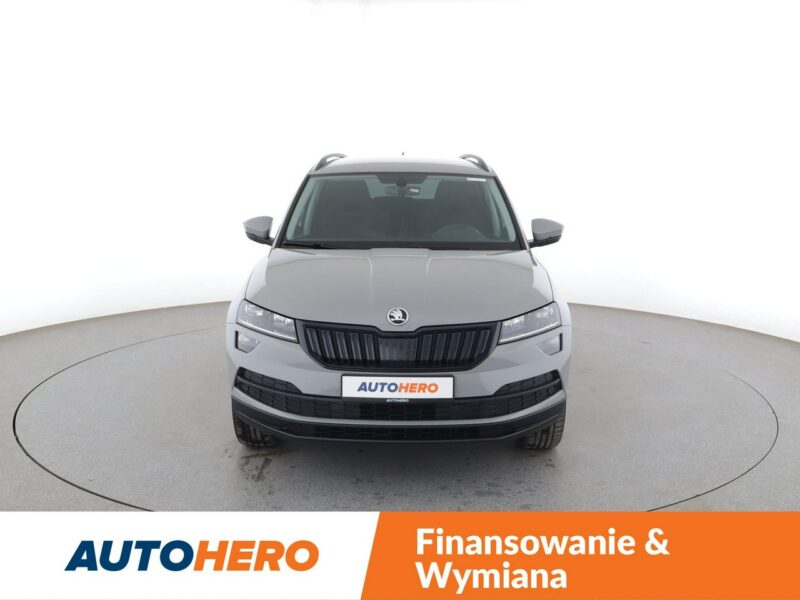 Škoda Karoq full LED navi klima auto czujniki parkowania grzane fotele