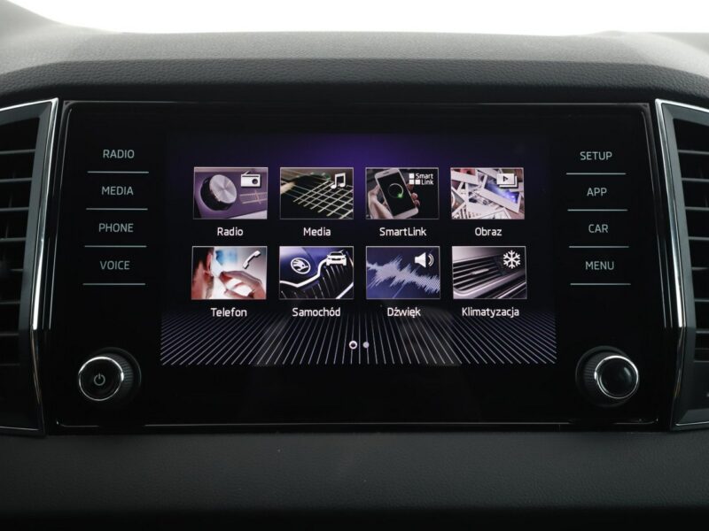 Škoda Karoq full LED navi klima auto czujniki parkowania grzane fotele