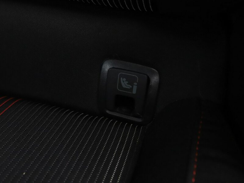 Škoda Karoq full LED navi klima auto czujniki parkowania grzane fotele