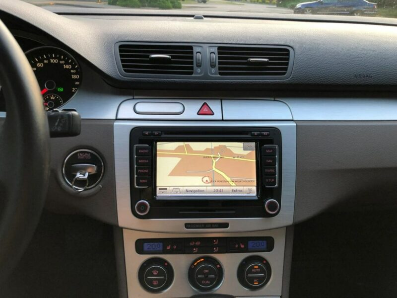 Volkswagen Passat LIFT 2.0 TDI CR 170KM Automat Xenon Navi Kamera Alcantara Szyberdach B6 (2005-2010)