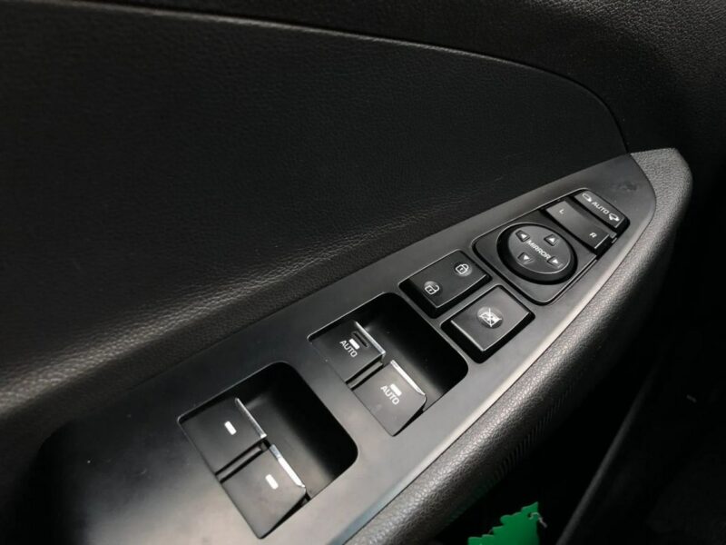 Hyundai Tucson MK3 2019r LIFT 1.6 CRDi 136KM Navi Led Android CarPlay Niski przebieg III (2015-2020)