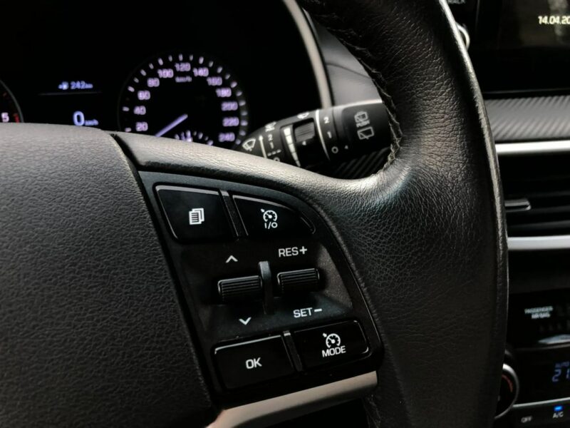 Hyundai Tucson MK3 2019r LIFT 1.6 CRDi 136KM Navi Led Android CarPlay Niski przebieg III (2015-2020)