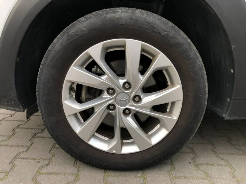 Hyundai Tucson MK3 2019r LIFT 1.6 CRDi 136KM Navi Led Android CarPlay Niski przebieg III (2015-2020)