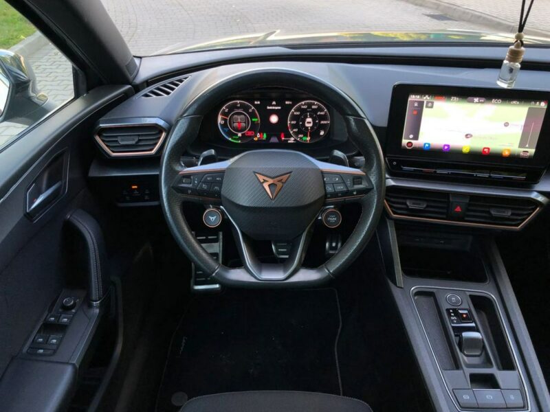 Cupra Leon Sportstourer VZ 2020 e-HYBRID 245KM PHEV Automat Navi LED Panorama Virtual FV VAT23