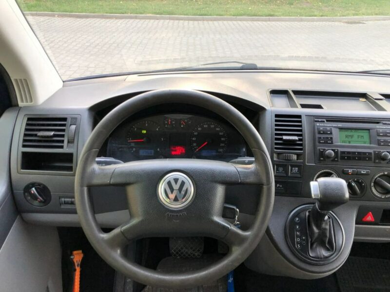 Volkswagen Transporter T5 LONG 2.5 TDI 130KM Automat Tempomat 5 osób Klima Hak Zarejestrowany T5