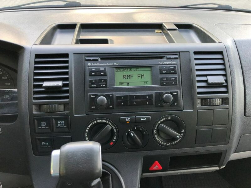 Volkswagen Transporter T5 LONG 2.5 TDI 130KM Automat Tempomat 5 osób Klima Hak Zarejestrowany T5