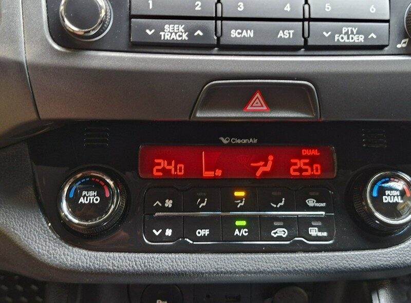Kia Sportage ZOBACZ OPIS !! W podanej cenie roczna gwarancja III (2010-2015)