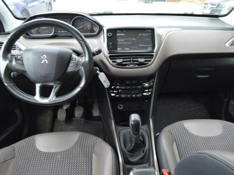 Peugeot 2008 Salon PL Serwis ASO Panoramiczny Dach LCD 7 cali Navi FV23% 25 netto I (2013-2019)