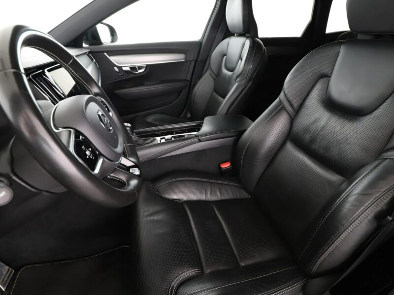 Volvo V90 FV23 2.0 D4 R-DESIGN FL Navi Tempomat Grzana Wentylowana Skóra FullLED