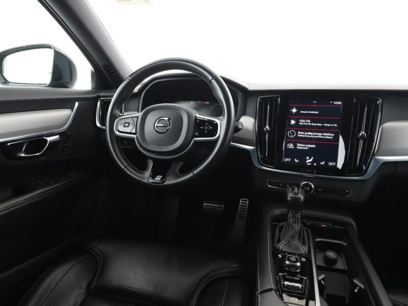 Volvo V90 FV23 2.0 D4 R-DESIGN FL Navi Tempomat Grzana Wentylowana Skóra FullLED