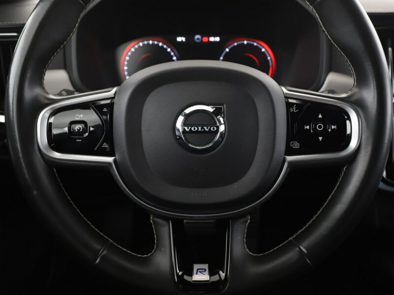 Volvo V90 FV23 2.0 D4 R-DESIGN FL Navi Tempomat Grzana Wentylowana Skóra FullLED