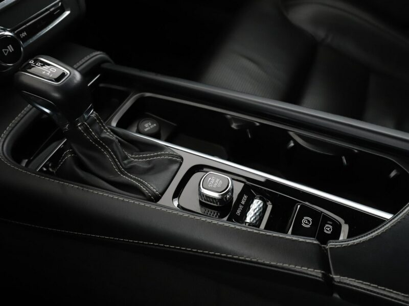 Volvo V90 FV23 2.0 D4 R-DESIGN FL Navi Tempomat Grzana Wentylowana Skóra FullLED