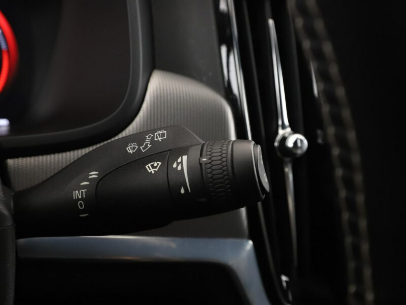 Volvo V90 FV23 2.0 D4 R-DESIGN FL Navi Tempomat Grzana Wentylowana Skóra FullLED