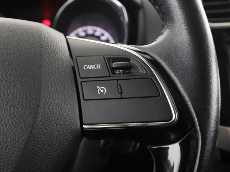 Mitsubishi ASX navi PDC klima-auto tempomat