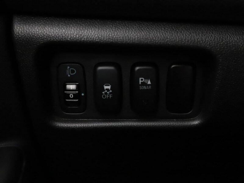 Mitsubishi ASX navi PDC klima-auto tempomat